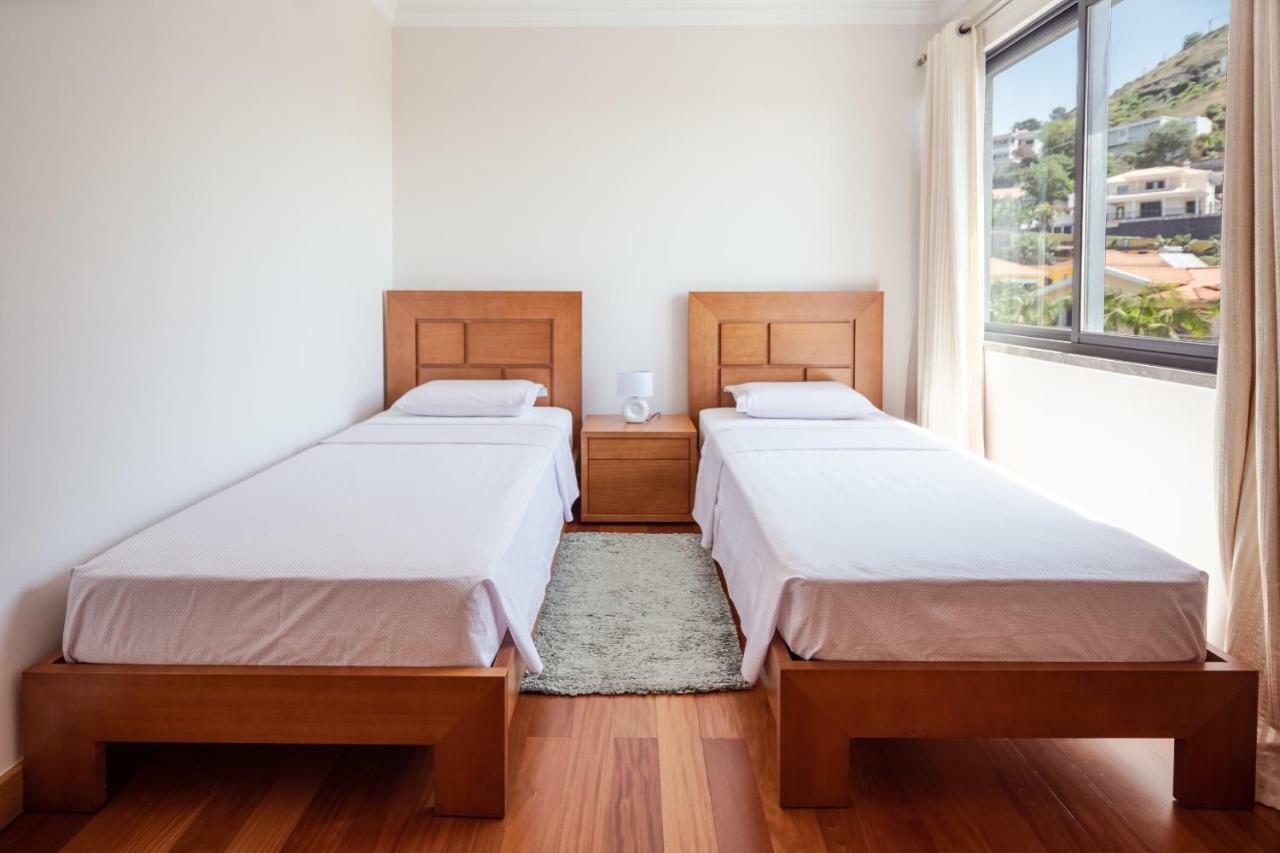 Elegant Apartment With Sea Views By Trip2Portugal Funchal  Luaran gambar
